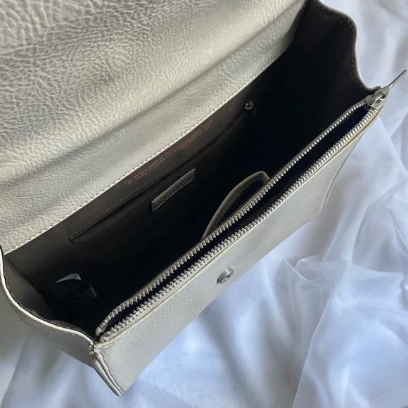 Matt & Nat square backpack - Vegan - Beige - Picture 7 of 11